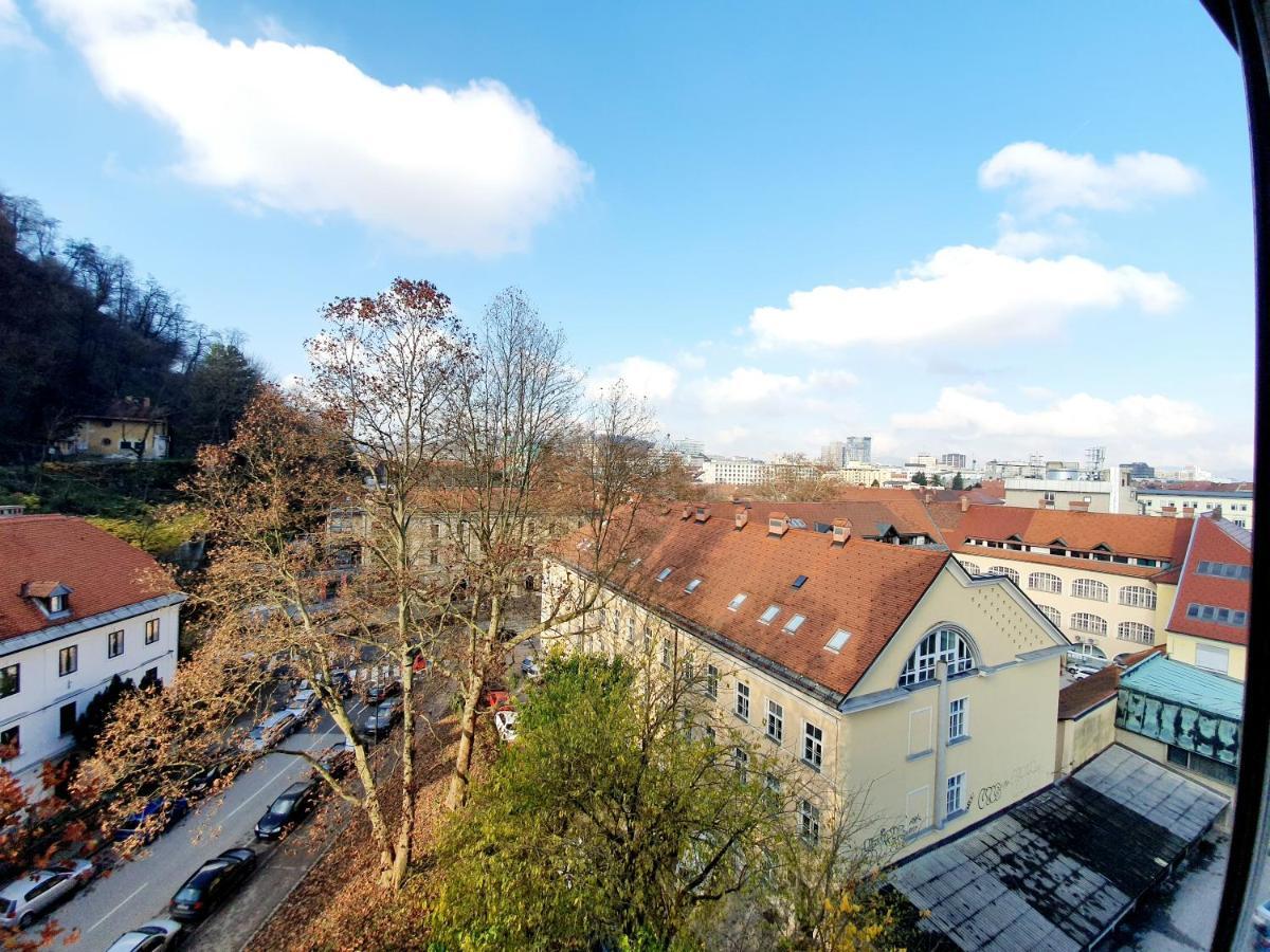 Bossa Nova Castle&Outstanding Home With Garage Ljubljana Exterior photo